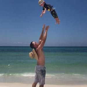 Meet your Posher, Lee